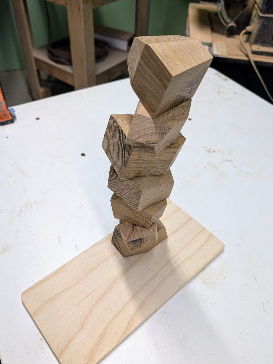 Practice knolling with wood&nbsp;rocks