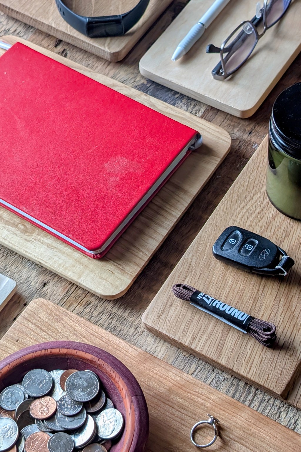 Monolithic vs segmented table&nbsp;tops