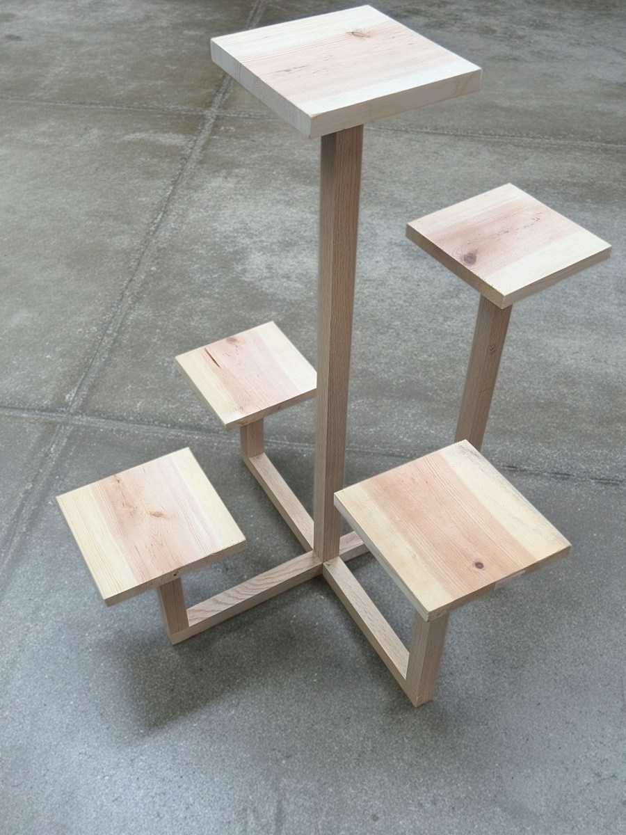 Designing and making a Versatile&nbsp;What-Not